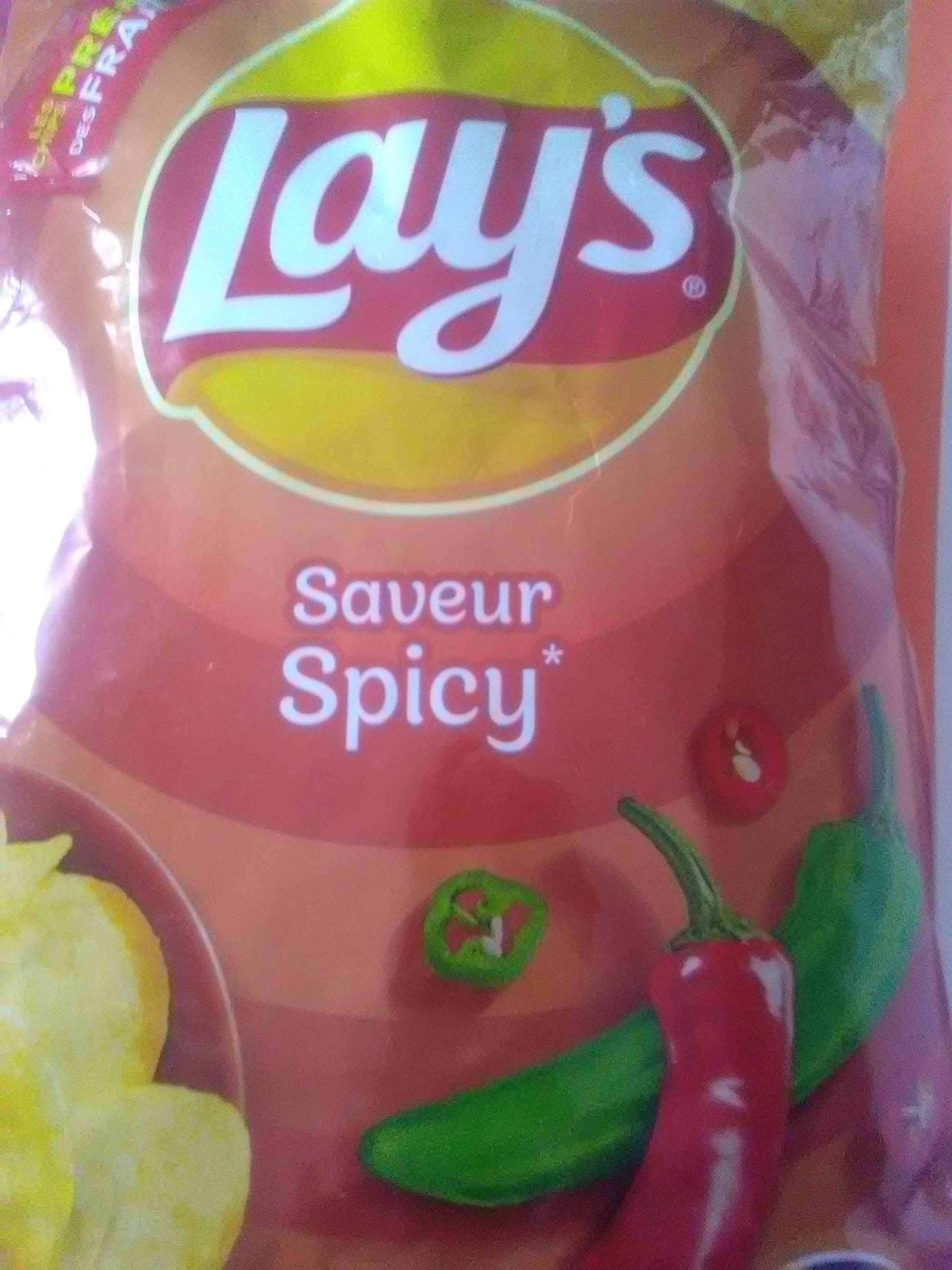 lay-s-classique-chips-spicy-130g-sachet-intense image 5